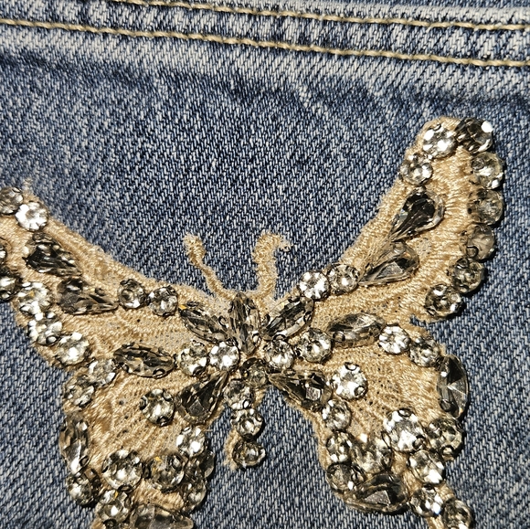 Guess Mom Style high rise jeans with rhinestone embellished butterflies 🦋 NWT - Picture 11 of 13